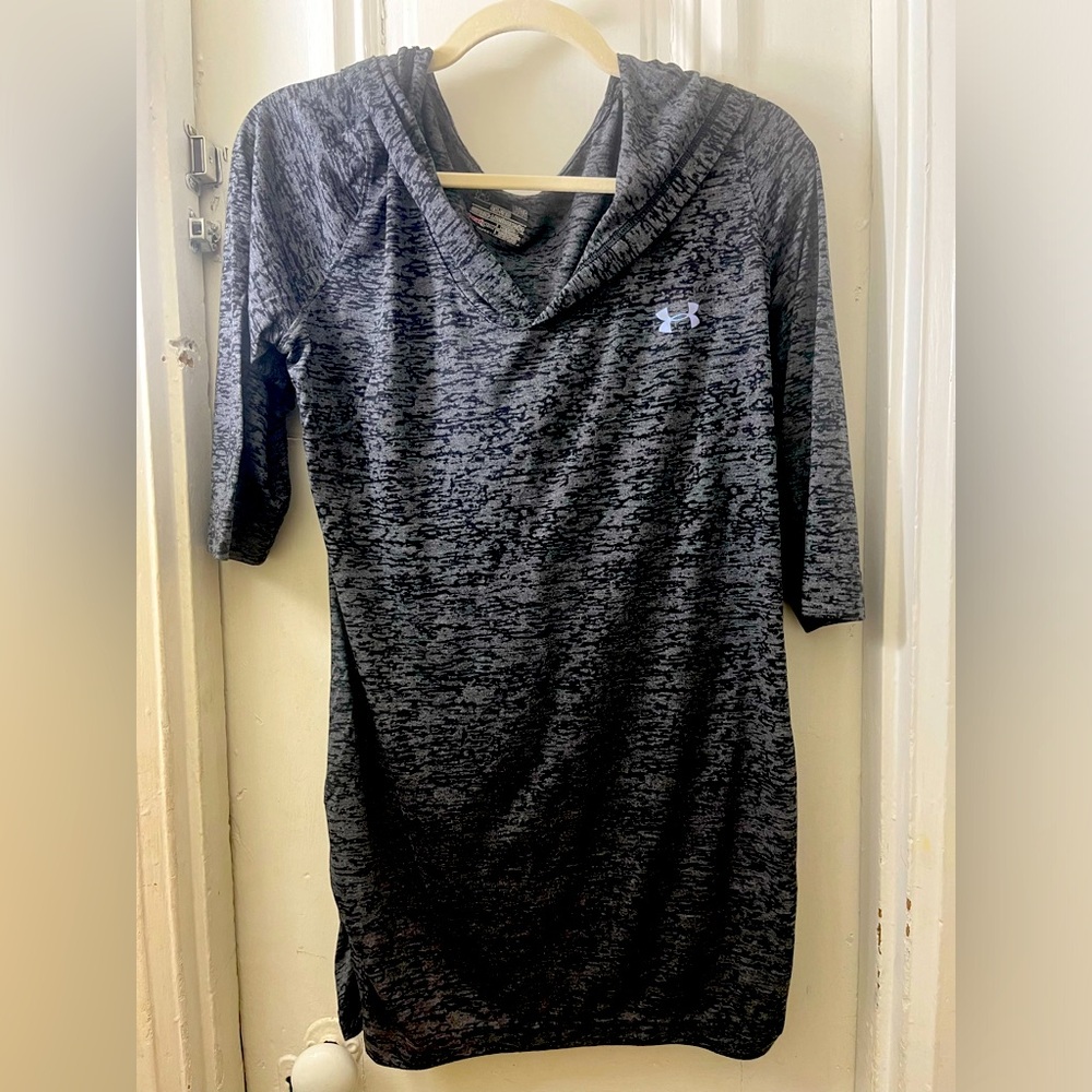 Under Armour, 3/4 sleeves, gray and black tee